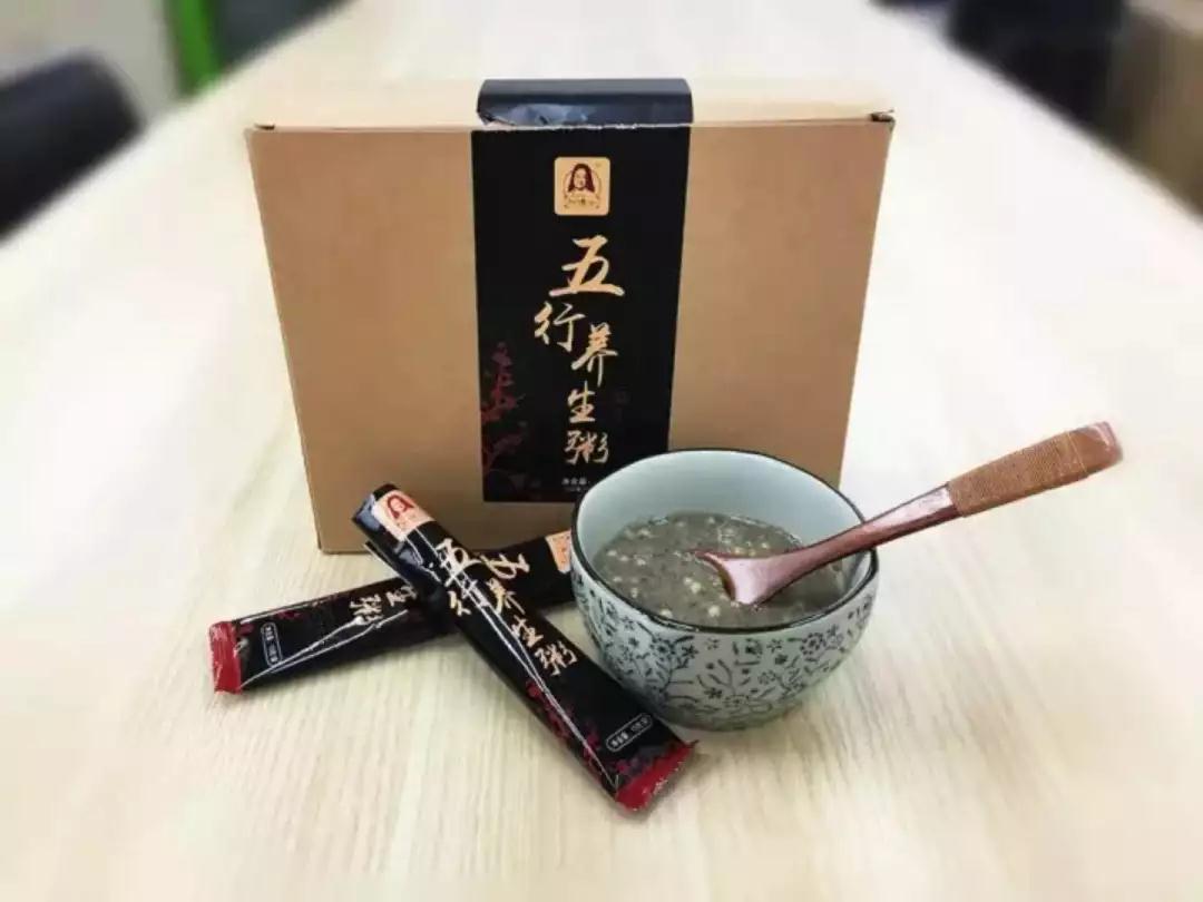 冬令進補,冬季是(shì)匿藏精氣的(de)時(shí)節